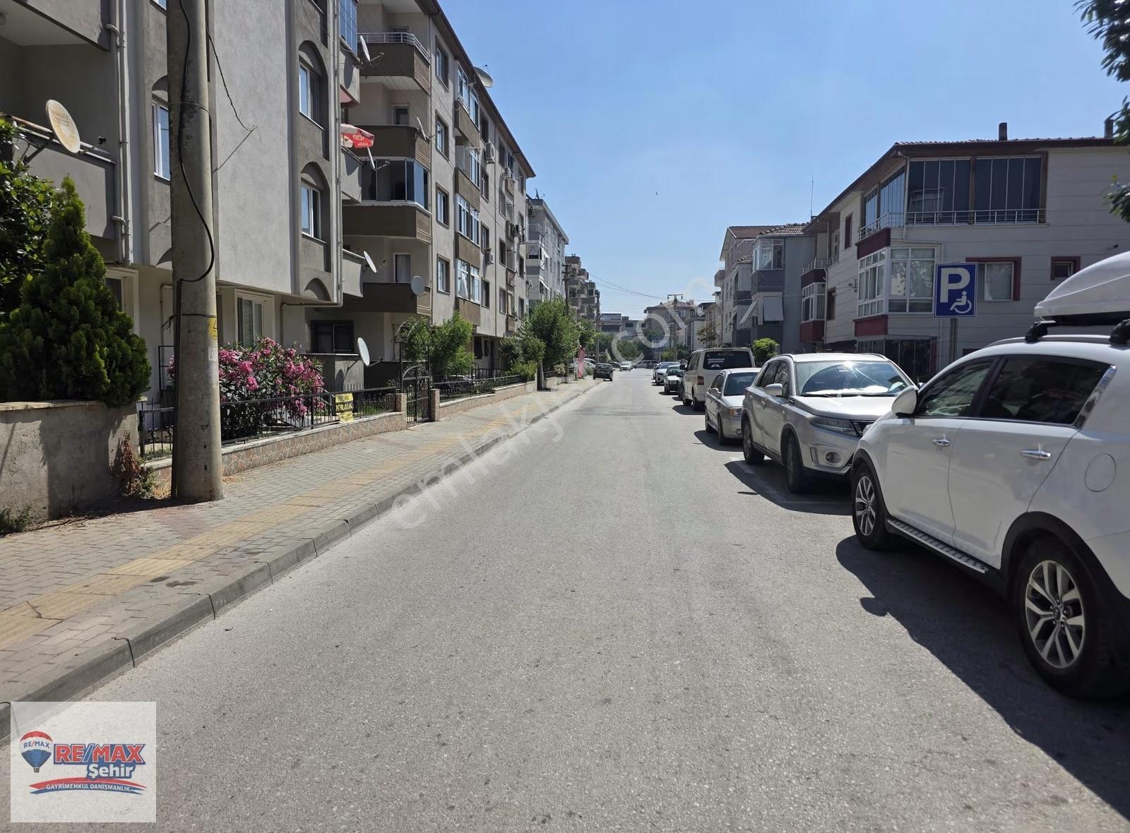 Yalova Çift. Sahil Mahallesi Arakat Asansörlü 2+1 Satılık Daire - Görsel 17