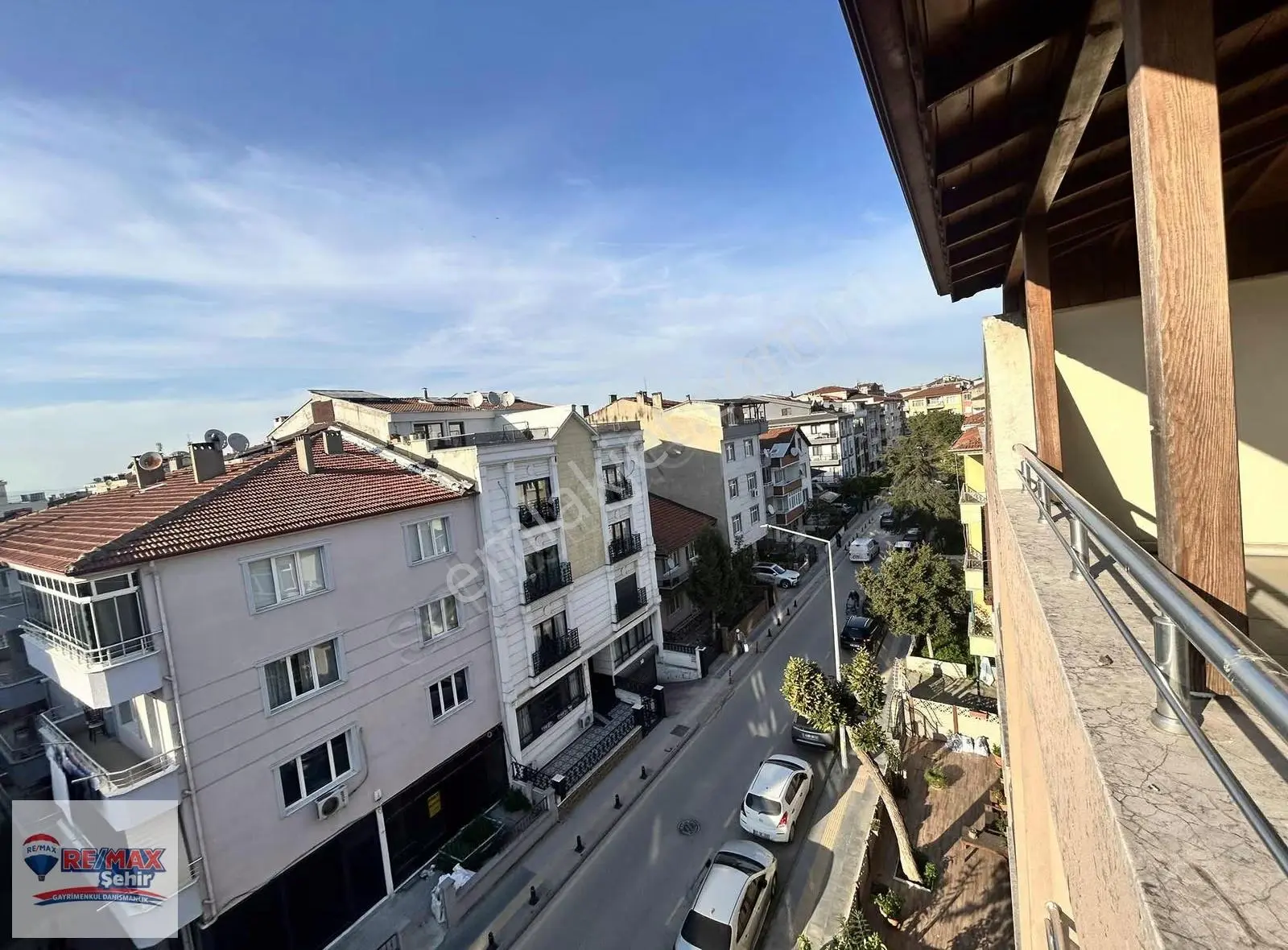 Remax Dan Yalova Merkezde 5+1 Eşsiz Dublex Daire - Görsel 2