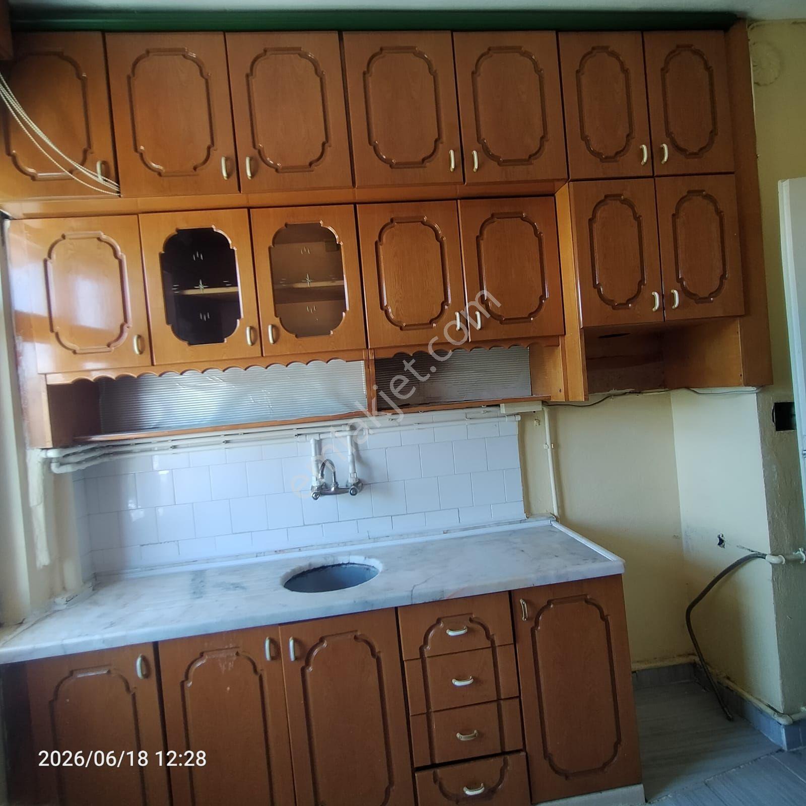 Şeyh Şamil Mahallesi 3+1 Kiralık Daire - Görsel 2