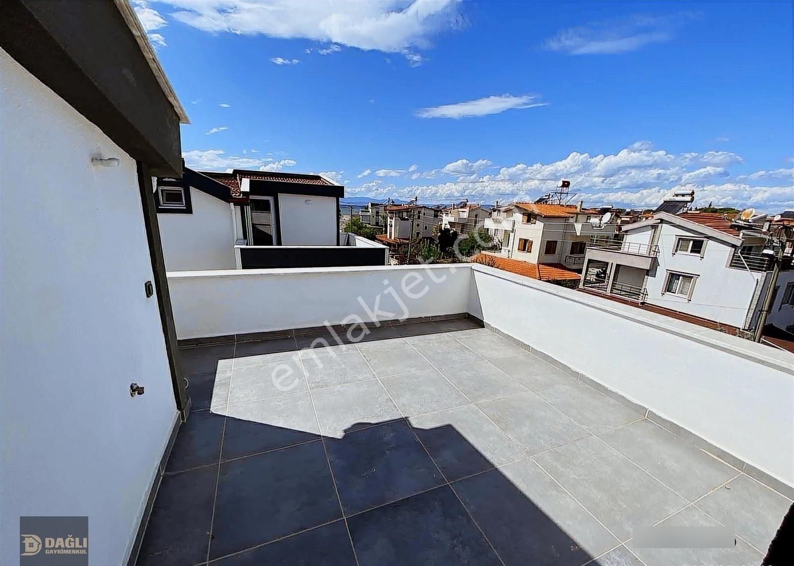 Dağlı !gayrimenkul'den 3+1 Denize 100 Metre Fırsat Villa ! - Görsel 28