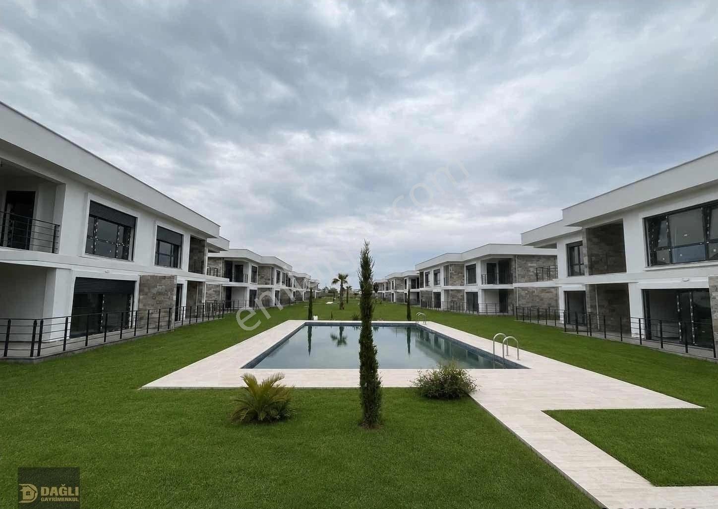 Dağlı Gayrimenkul'den|2+1|site|içi Havuzlu|klimalı| Sıfır|villa!