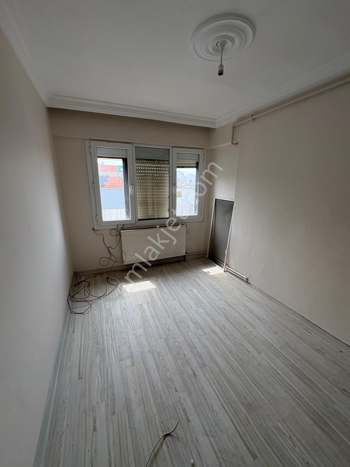 Turpa'dan Kazım Karabekir Mah. Kiralık 3+1 Doğalgazlı Daire - Görsel 9