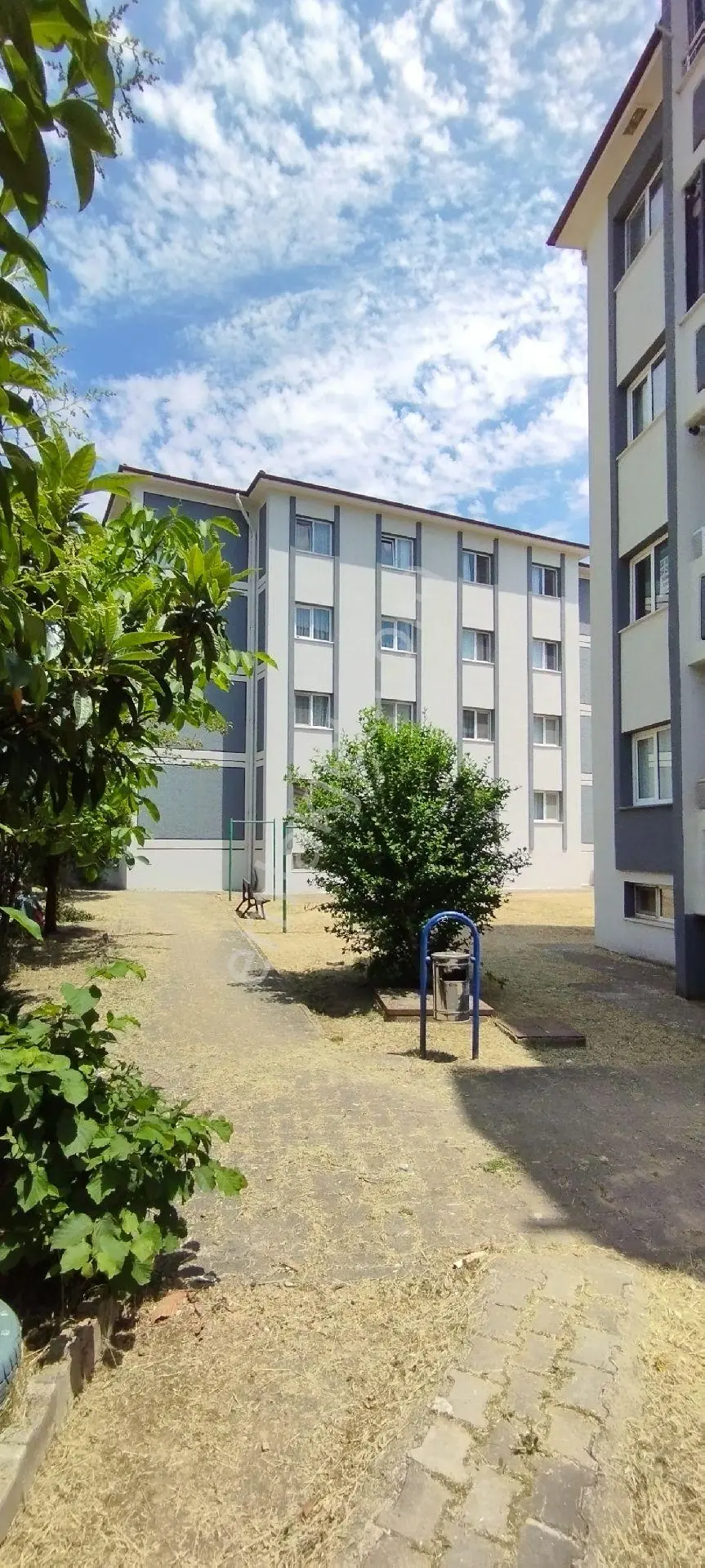 Sakarya Zümrüt Emlak'tan Korucuk Mahallesi İlkokul Yanı 3+1,105 M2, Kiralık Daire - Görsel 3
