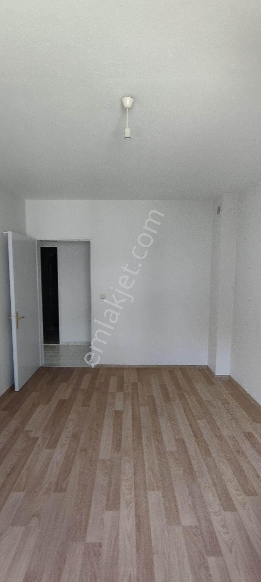Sakarya Zümrüt Emlak'tan Korucuk Mahallesi İlkokul Yanı 3+1,105 M2, Kiralık Daire - Görsel 21
