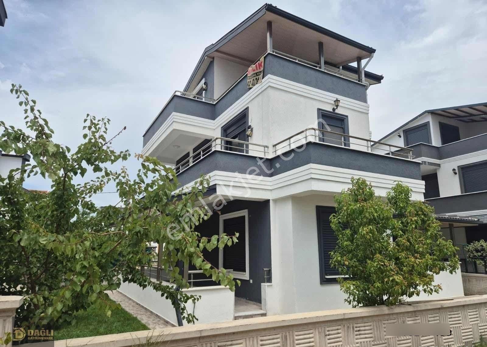 Dağlı gayrimenkul'den 4+1 Denize Yakın Modern Yapım Sıfır Villa - Görsel 32