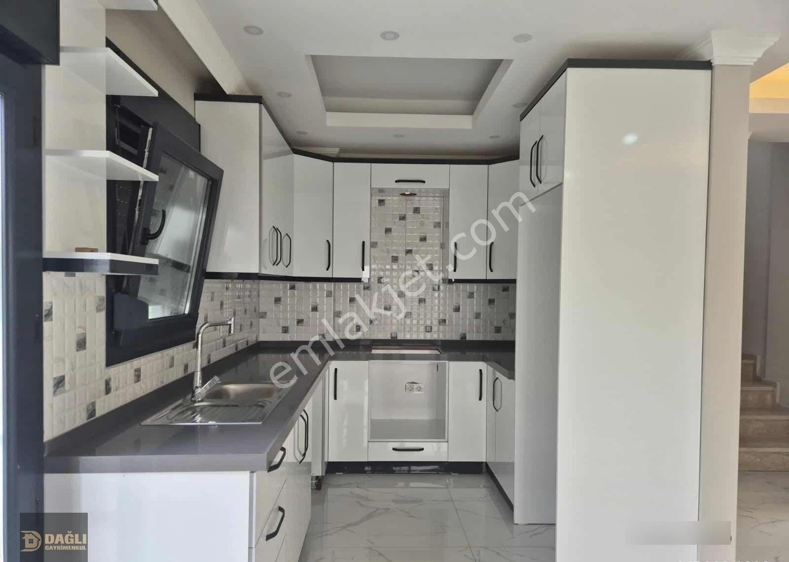 Dağlı gayrimenkul'den 4+1 Denize Yakın Modern Yapım Sıfır Villa - Görsel 8