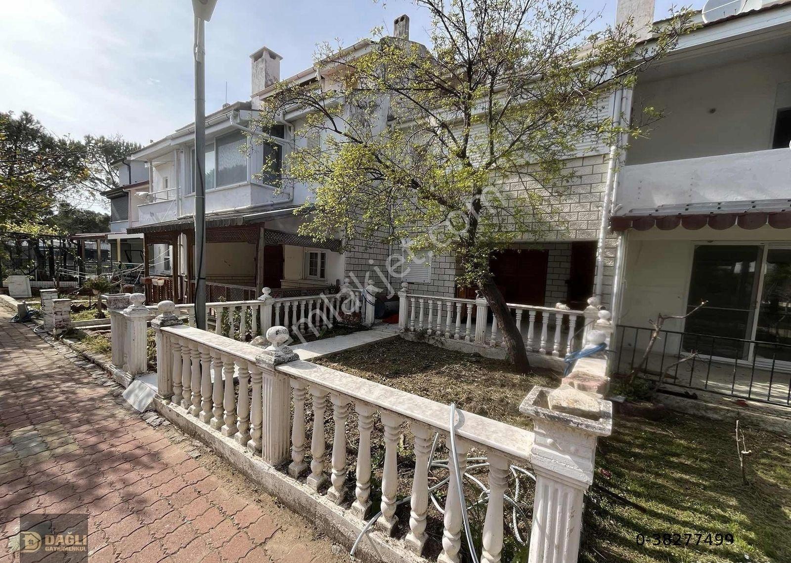 Dağlı Gayrimenkul'den Denize Sıfır Site İçi 3+1 Fırsat Villa - Görsel 11