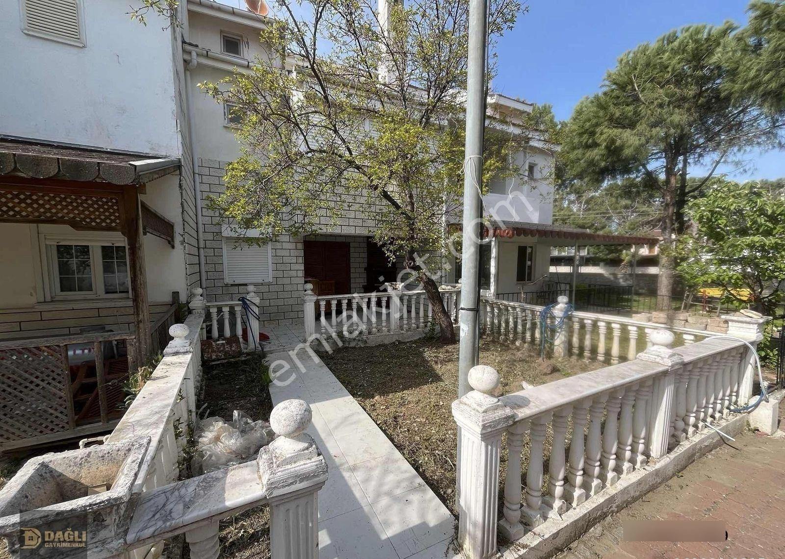 Dağlı Gayrimenkul'den Denize Sıfır Site İçi 3+1 Fırsat Villa - Görsel 25