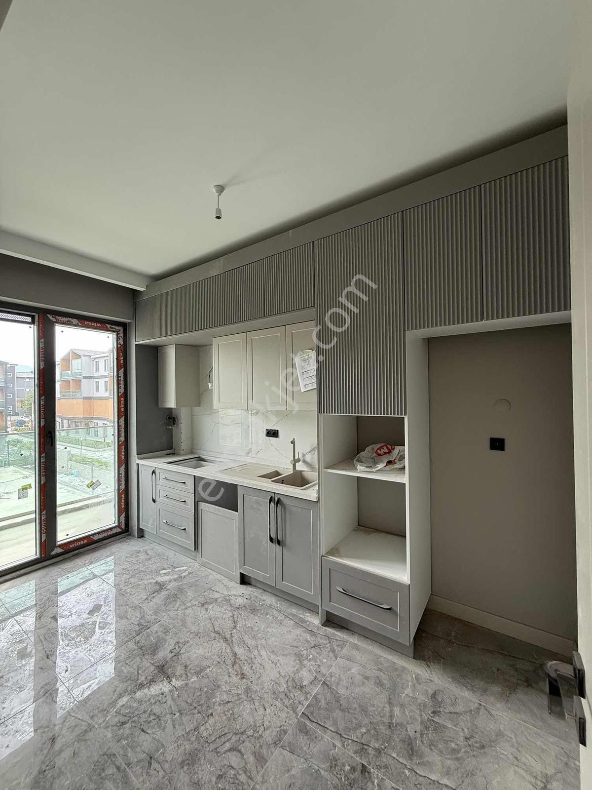 Yalova/nefes Kadiköy'de Site İçi 2+1 Daire
