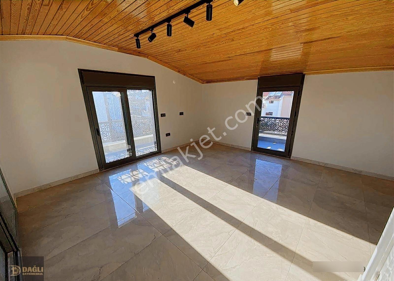 Dağlı !gayrimenkul'den Sıfır 4+1 Müstakil Lüks Yapım Villa !! - Görsel 26