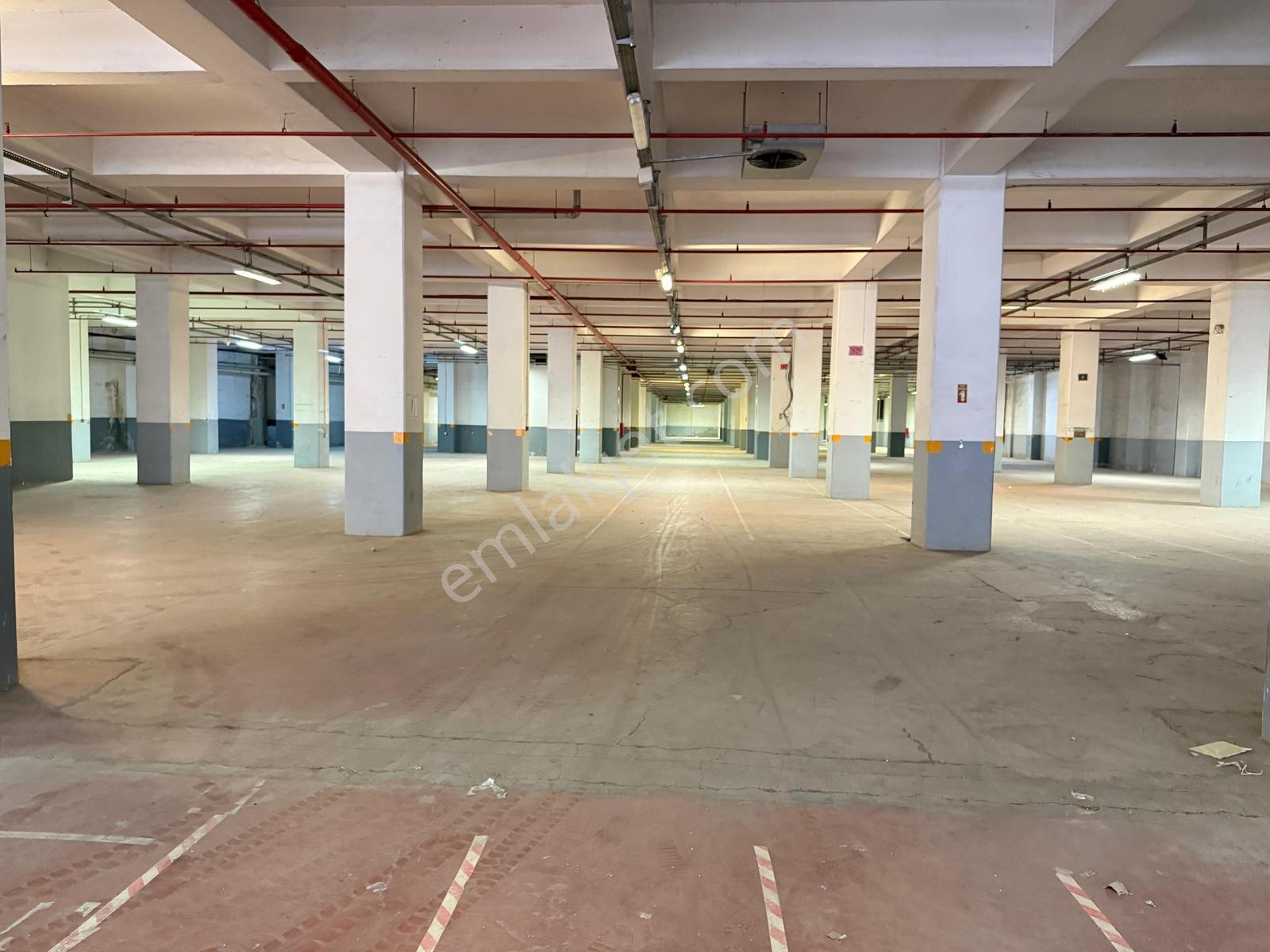 Esenyurt Kıraç'ta Zemine Basan Kiralık Fabrika - 5.600 M2 - Görsel 27