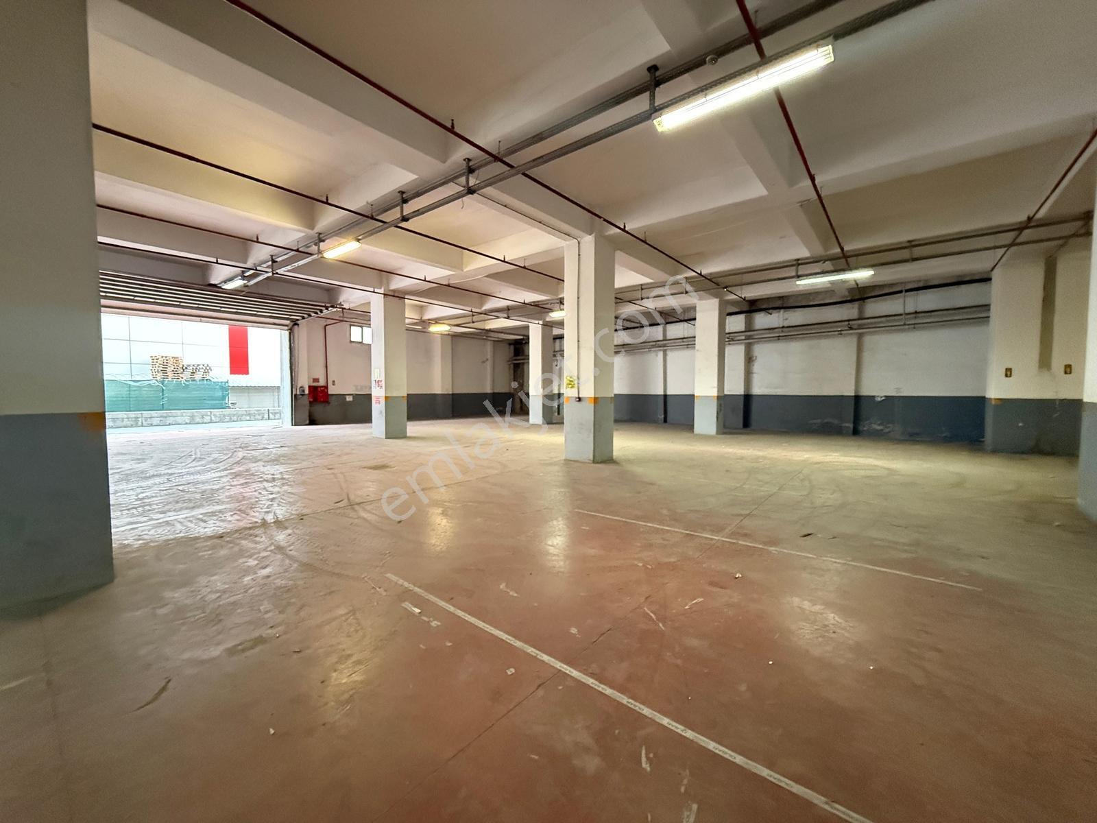 Esenyurt Kıraç'ta Zemine Basan Kiralık Fabrika - 5.600 M2 - Görsel 23