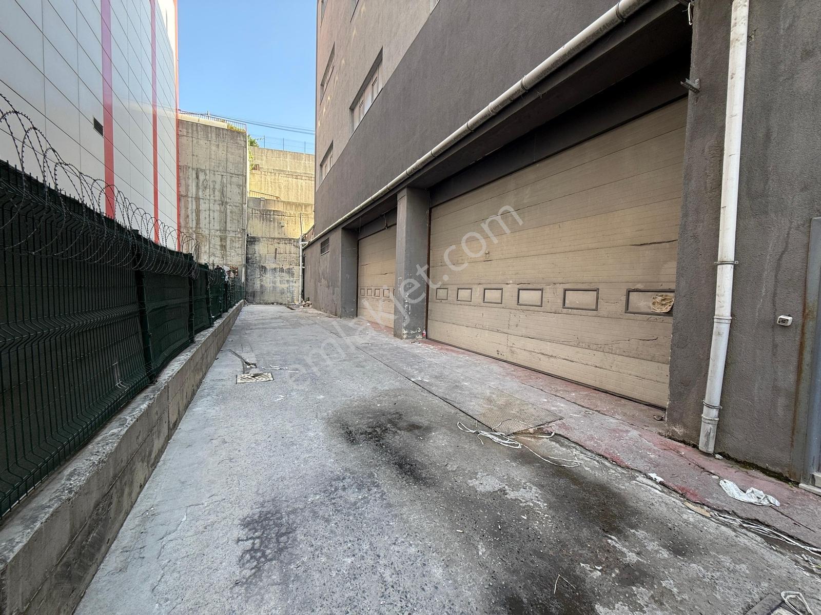 Esenyurt Kıraç'ta Zemine Basan Kiralık Fabrika - 5.600 M2 - Görsel 32