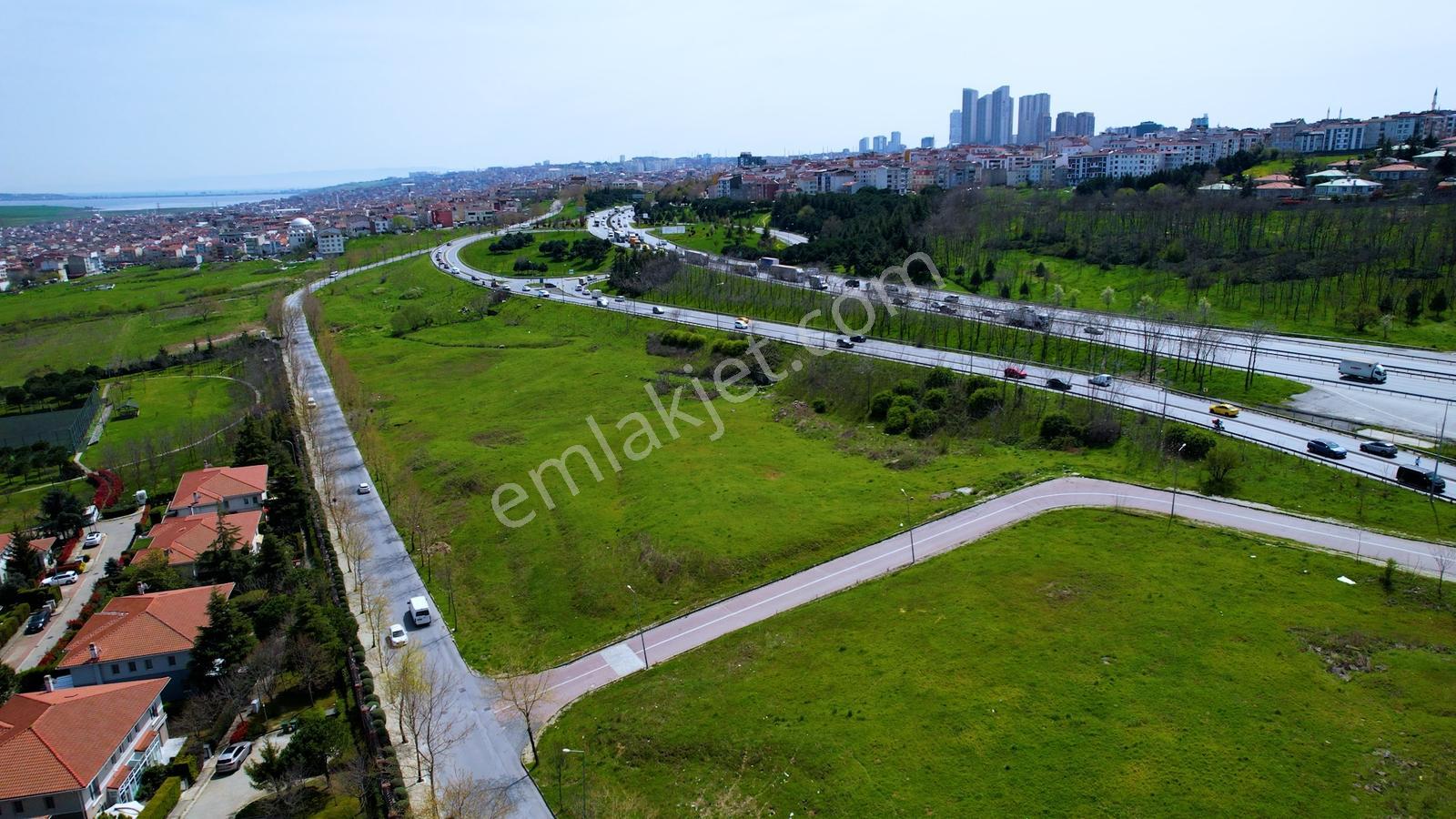 Avcılar -bahçeşehir Yolu Üzerinde Otoban Cephe Arsa - 4.490 M2 - Görsel 3