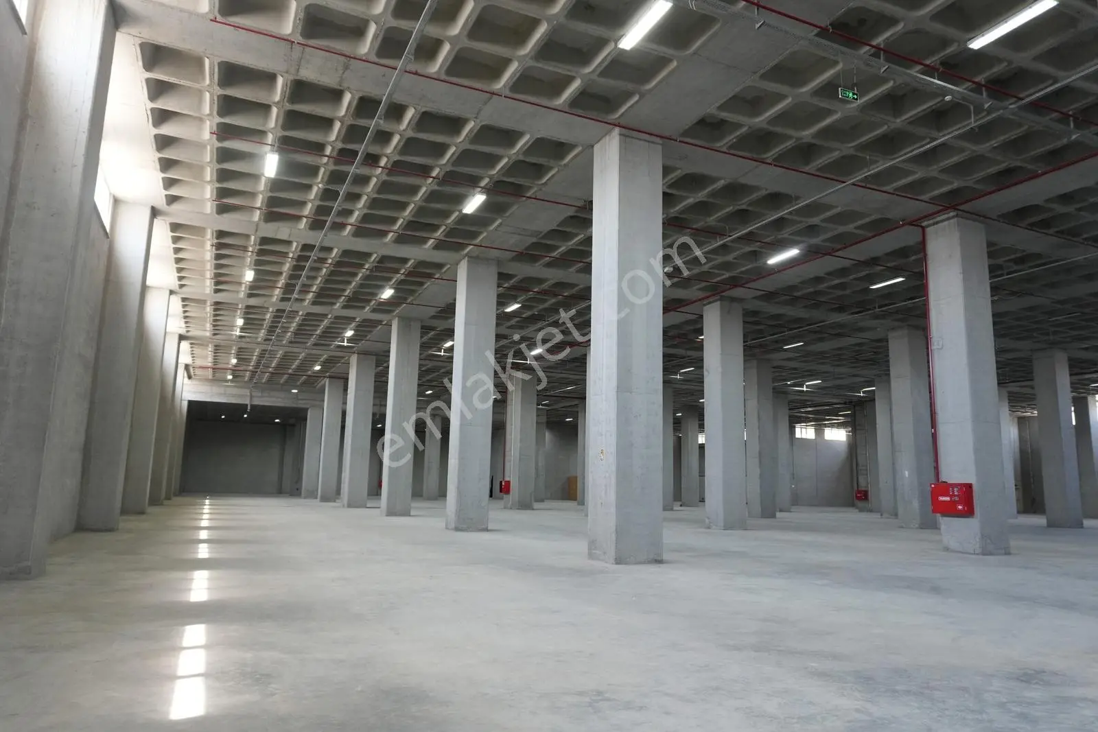 Hadımköy Ömerli Komple Veya Kat Kat Kiralık Depo 10.350m² 9rampa - Görsel 2