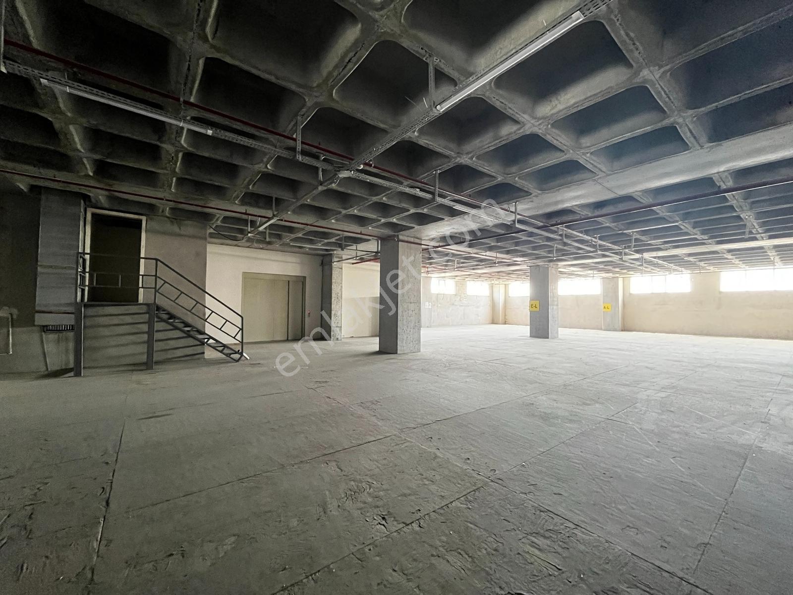 Hadımköy Ömerli Komple Veya Kat Kat Kiralık Depo 17300m² 13rampa - Görsel 30