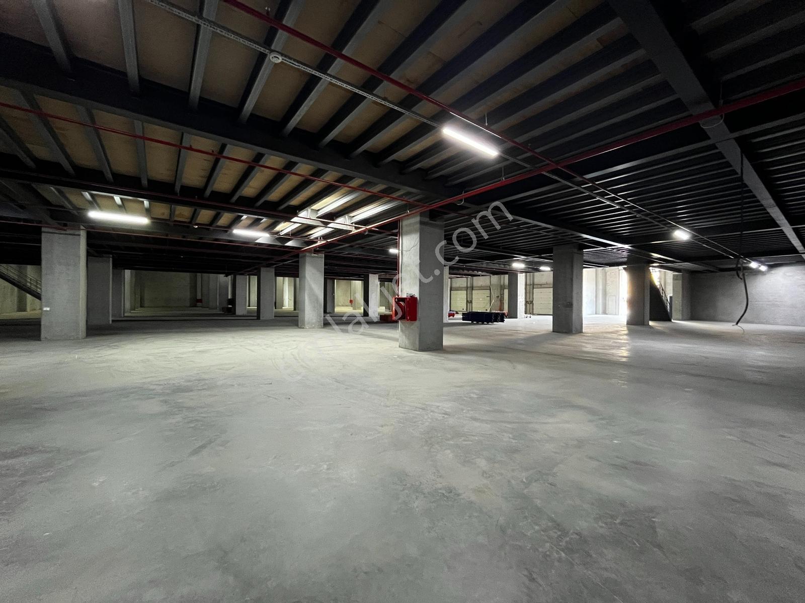 Hadımköy Ömerli Komple Veya Kat Kat Kiralık Depo 14.902m² 8rampa - Görsel 2