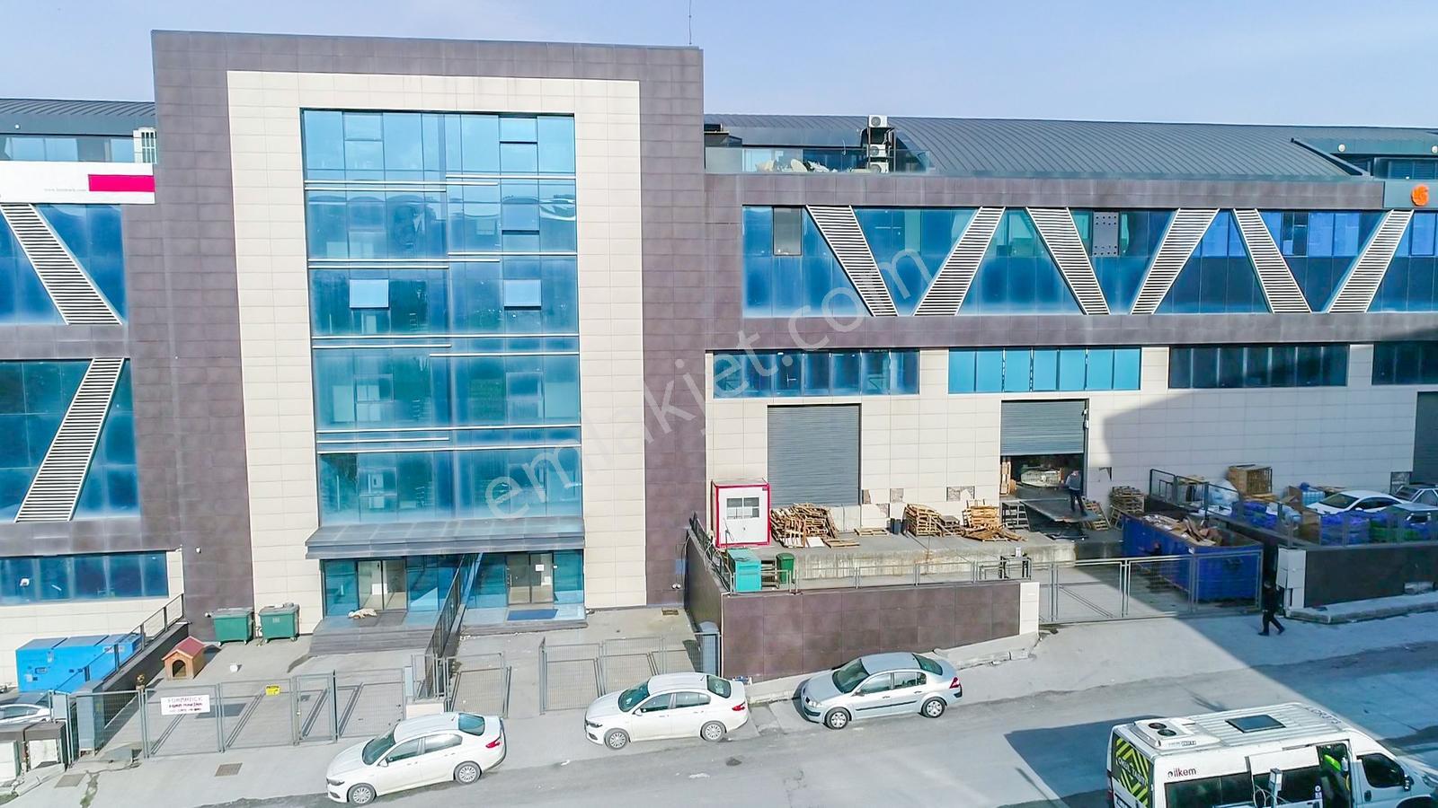 Esenyurt Kıraç'ta Prestijli Müstakil Kiralık Fabrika 5.000 M2