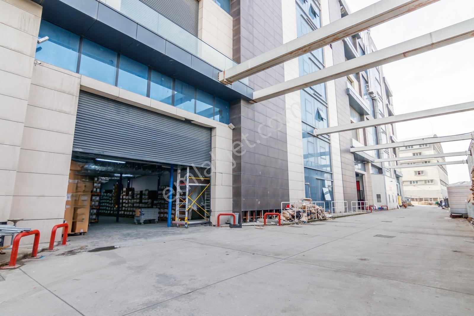 Esenyurt Kıraç'ta Prestijli Müstakil Kiralık Fabrika 5.000 M2 - Görsel 15