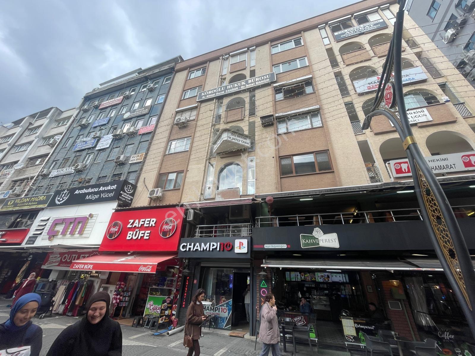 Çarşı Merkezde Mükemmel Konumda Satılık 3+1 - Görsel 23