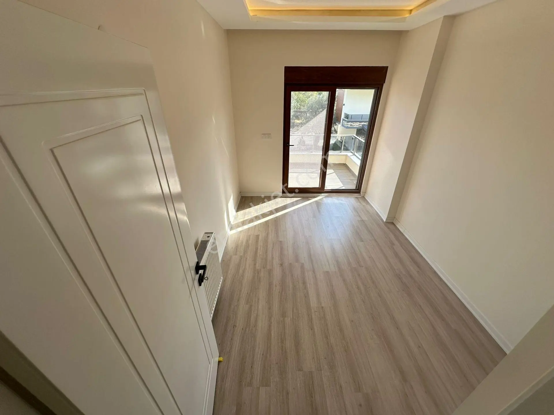 Akçay Ay Emlaktangürede Kazdağlarının Eteklerinde Havuzlu Deniz Manzaralı Satılık 3+1 Müstakil Ev - Görsel 31