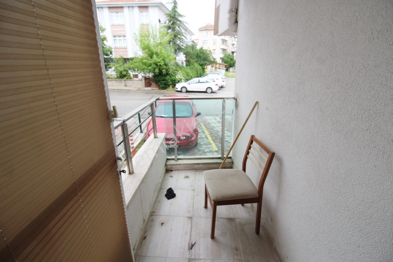 Krce'den Çağlayan Mahallesinde 1+1 Eşyalı Kiralık Daire - Görsel 15