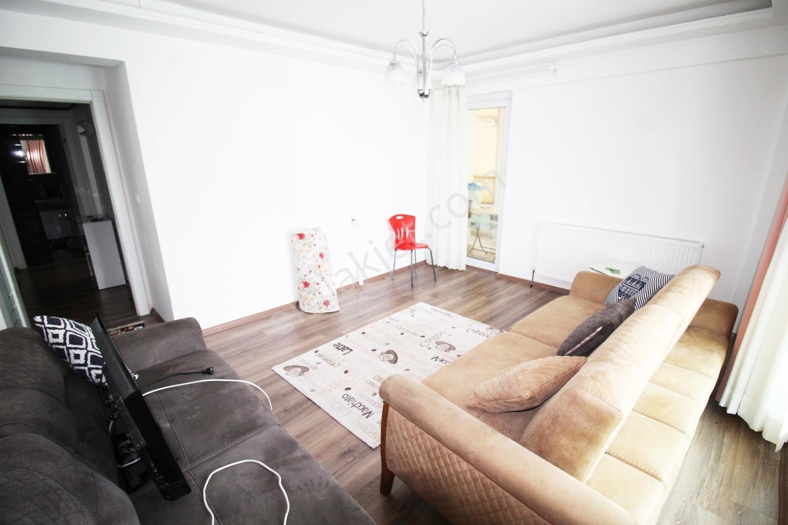 Krce'den Çağlayan Mahallesinde 1+1 Eşyalı Kiralık Daire - Görsel 4