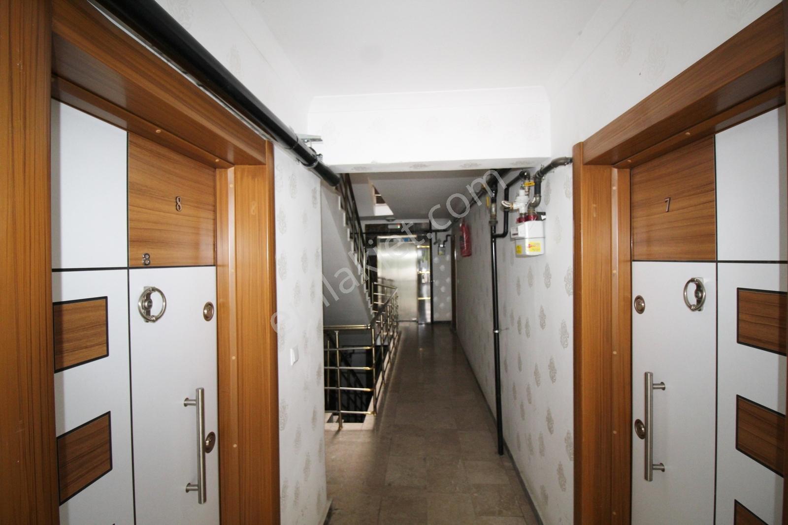 Krce'den Çağlayan Mahallesinde 1+1 Eşyalı Kiralık Daire - Görsel 3