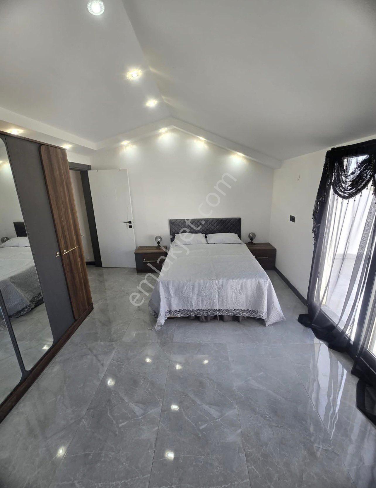Full Eşyalı Deniz Manzaralı Havuzlu Uyguna Villa - Görsel 30