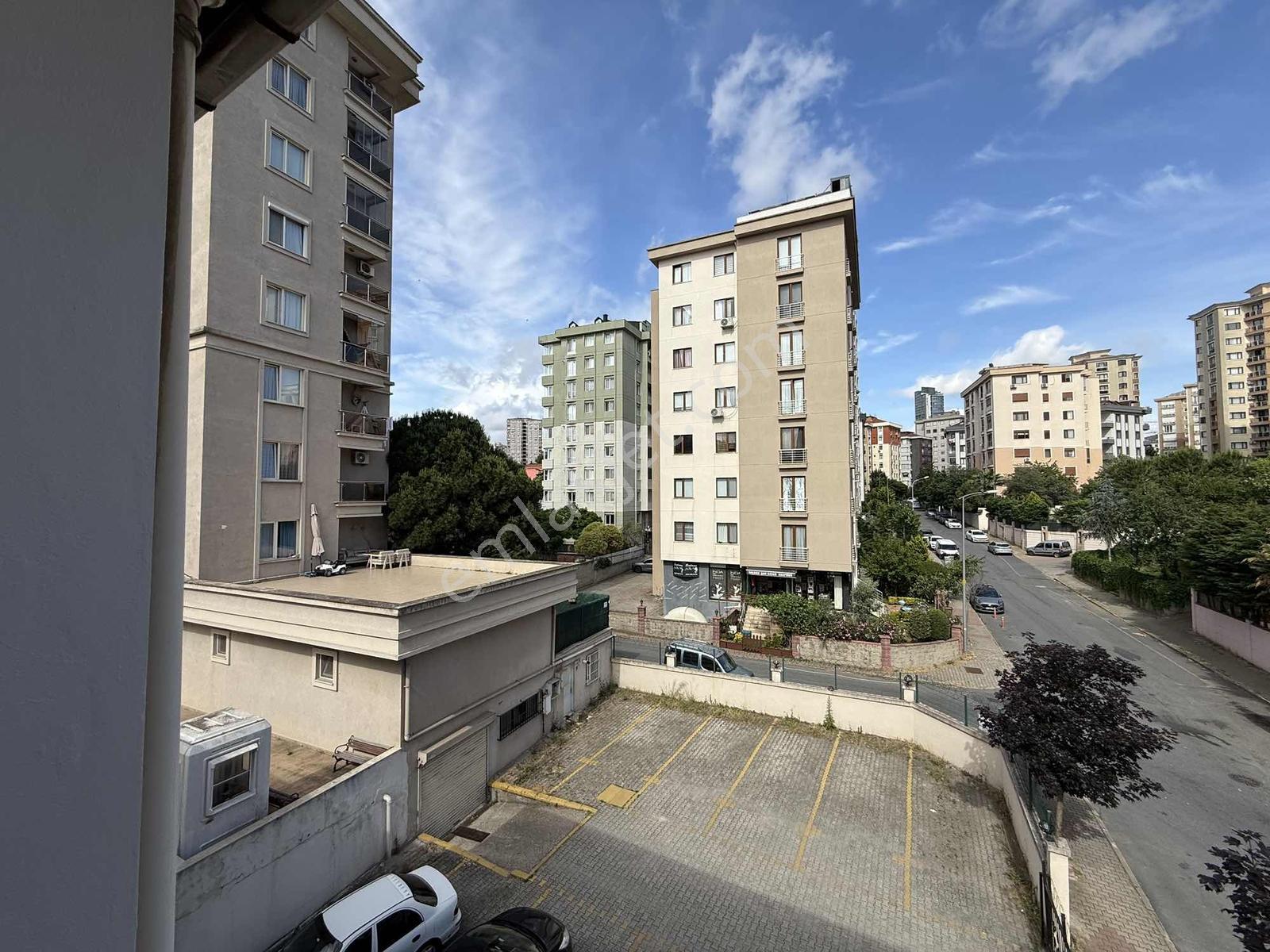 Küçükbakkalköy Mah. Kurudere Sok 2+1 100 M2 3 Kat Balkonlu - Görsel 11