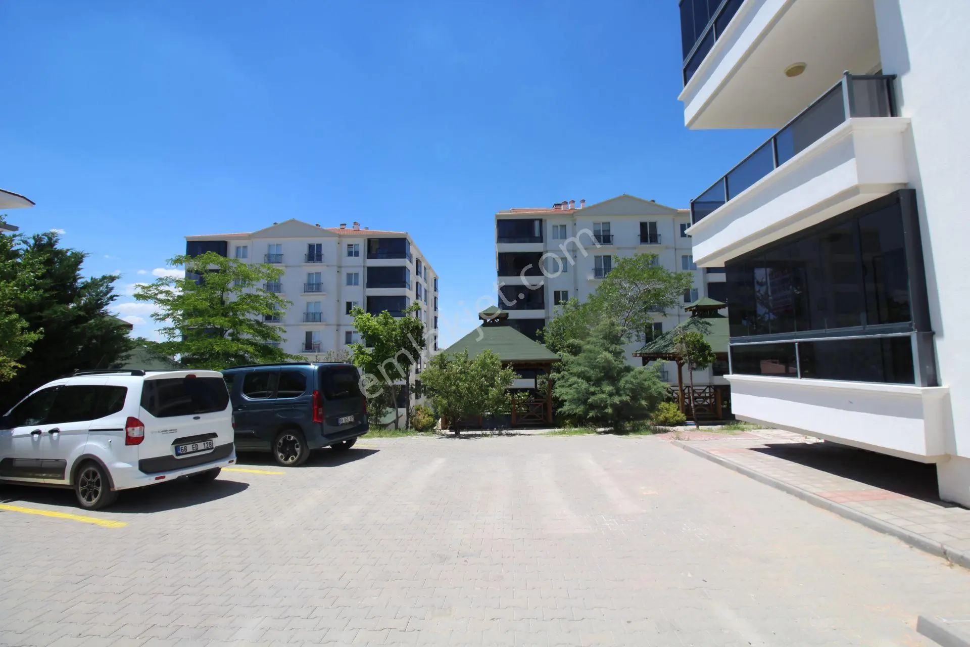 Aksaray Yunus Emre Mahallesinde Site İçinde Satılık 3+1 Yüksek Giriş Daire - Görsel 3