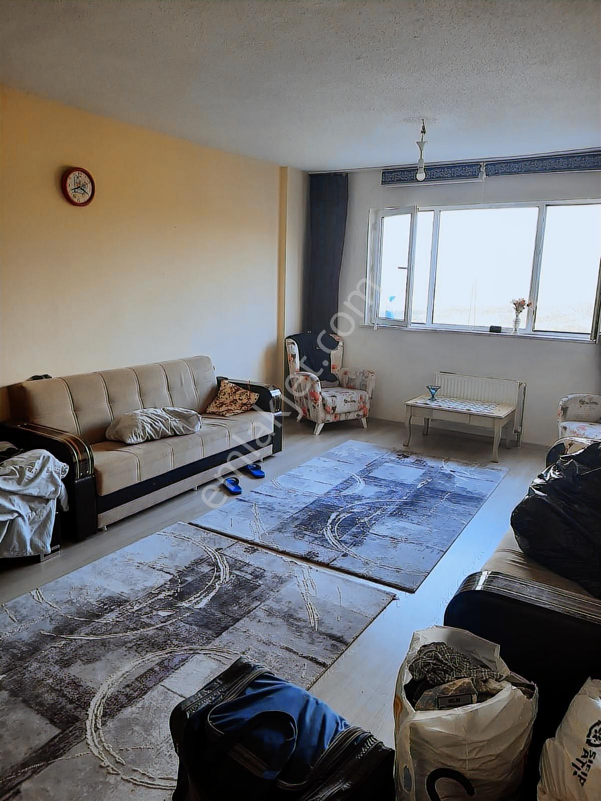 Toki Uzundere Konutları'nda Eşyalı Doğalgazlı 3+1 Kiralık Daire