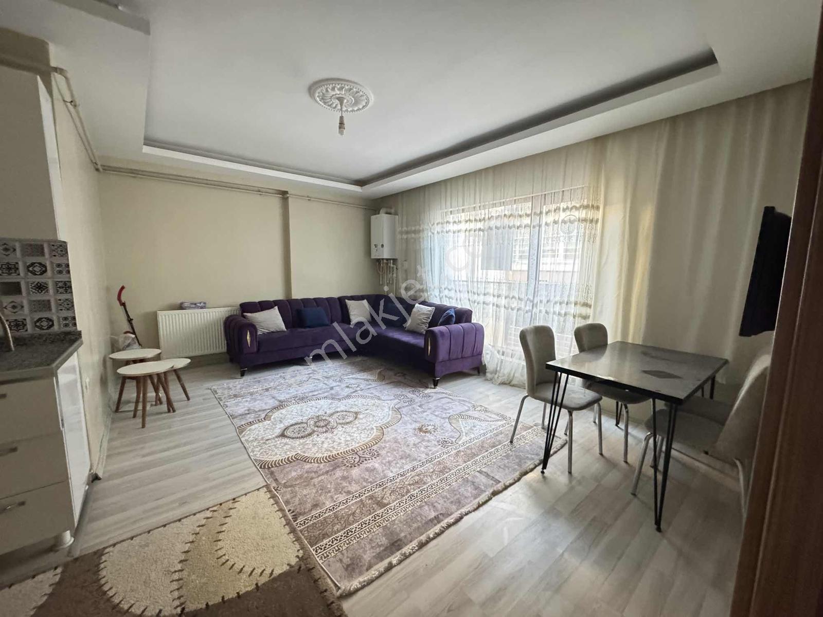 Van Yapı Emlak'tan Kiralık 1+1 Eşyalı Geniş Daire Merkezi Konum - Görsel 2