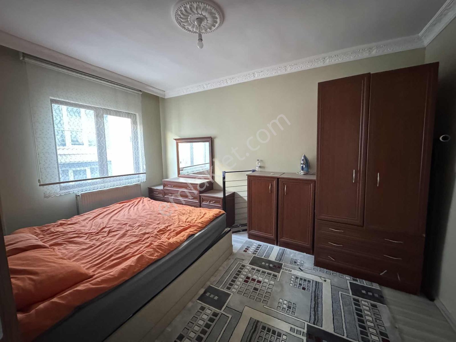 Van Yapı Emlak'tan Kiralık 1+1 Eşyalı Geniş Daire Merkezi Konum - Görsel 13