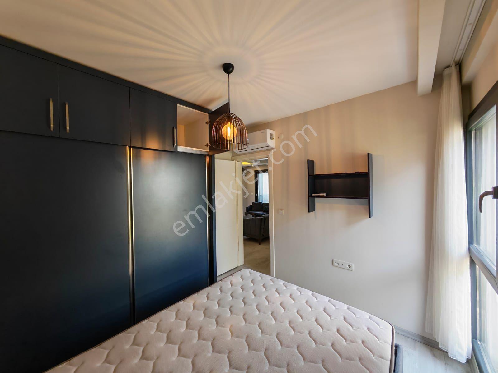 Kadınlar Denizi Mahallesi Havuz Manzaralı Bahçeli Eşyalı Kiralık 2+1 Daire - Görsel 11