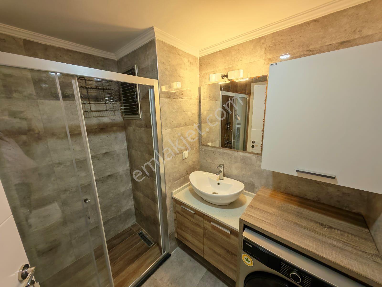 Kadınlar Denizi Mahallesi Havuz Manzaralı Bahçeli Eşyalı Kiralık 2+1 Daire - Görsel 21