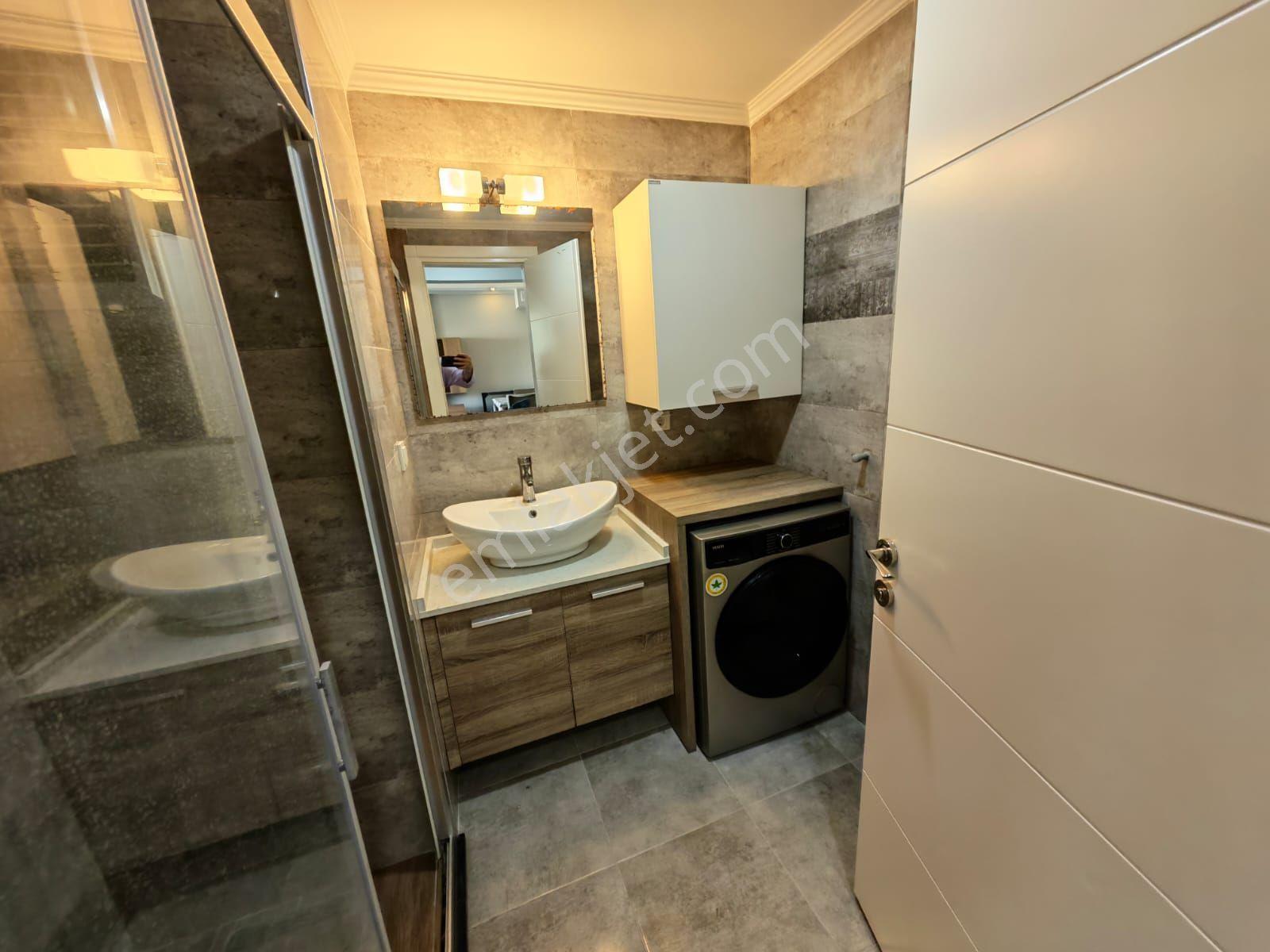 Kadınlar Denizi Mahallesi Havuz Manzaralı Bahçeli Eşyalı Kiralık 2+1 Daire - Görsel 19
