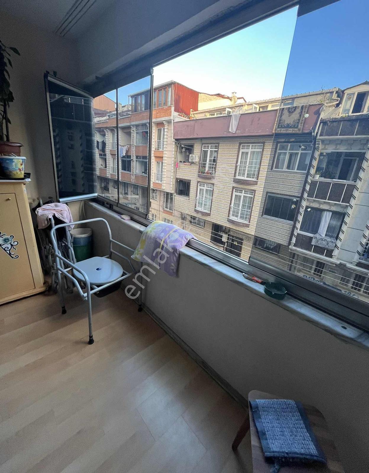 Gürbüzlerden Satılık 2+1 Mehmet Akifte Metro Yanı 80m² Daire - Görsel 10