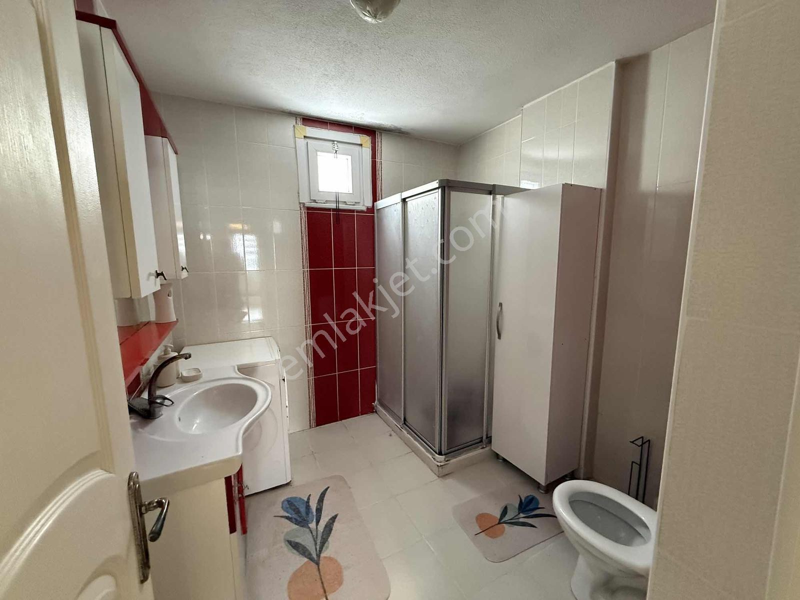 Ataşehir Kayışdağı Mah Nusret Sokak 2+1.80m2+1 Kat Ful Eşyalı - Görsel 13