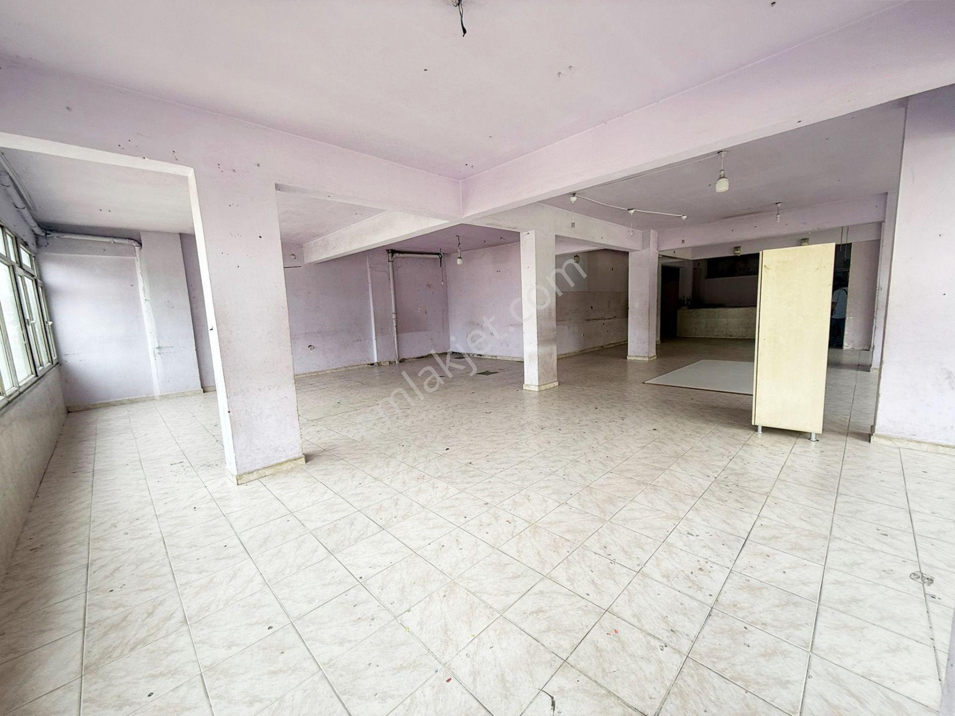 Mertcan'dan Şeyhli Mah. Geniş Kullanım Alanlı 220 M2 Dükkan - Görsel 3