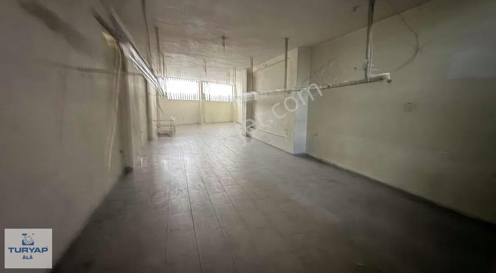 Uğurmumcu Mh' De Kiralık Depo