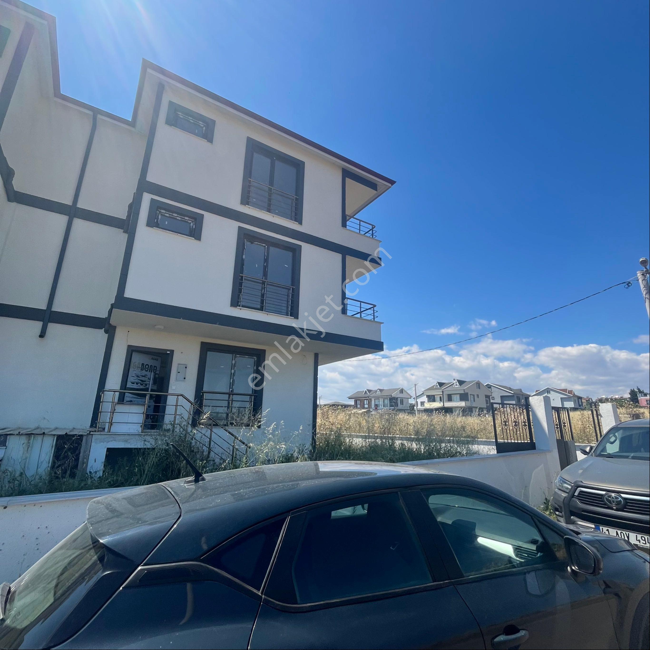 Yeniçiftlikte Satılık Lüks Villa - Görsel 9