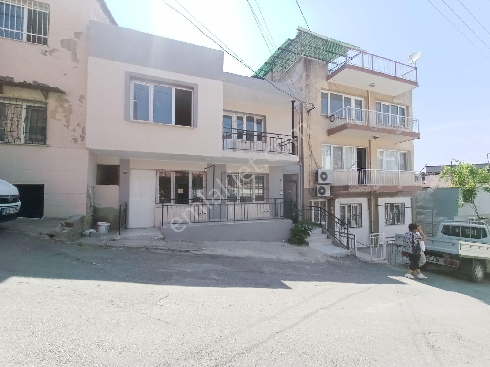 Müstakil 6+2 Odalı Bina