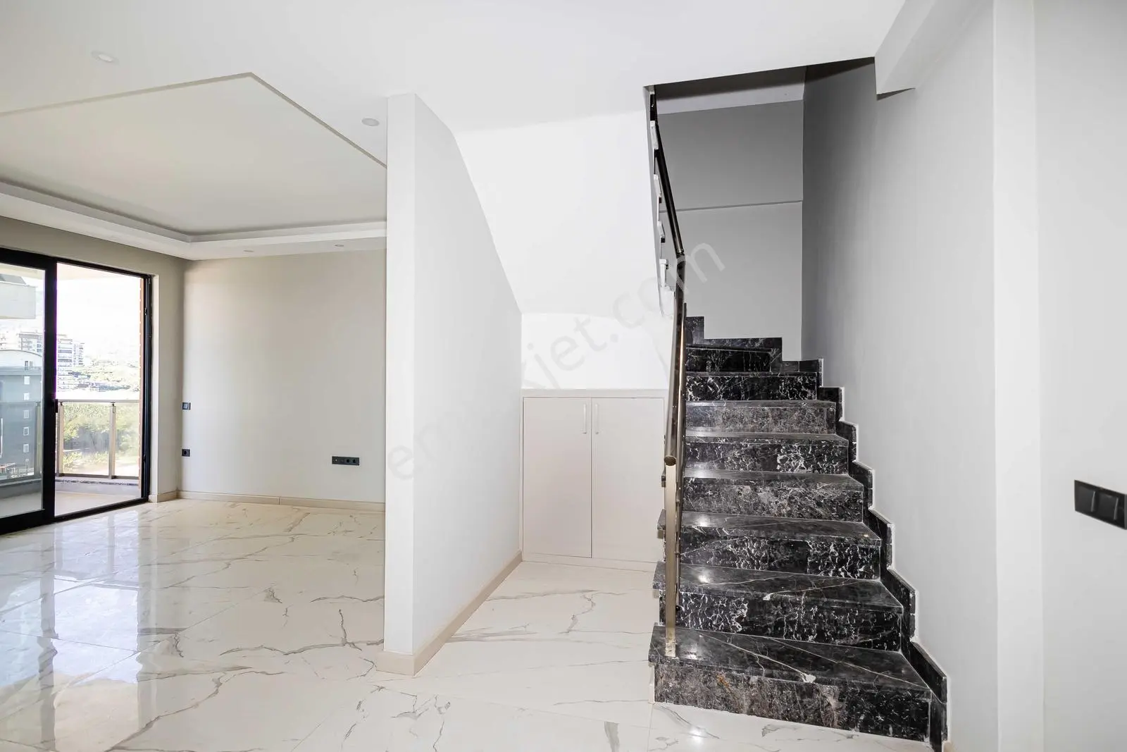 Kargıcak Alisa Deluxe Residence'te Doğa Manzaralı 2+1 Dublex - Görsel 12