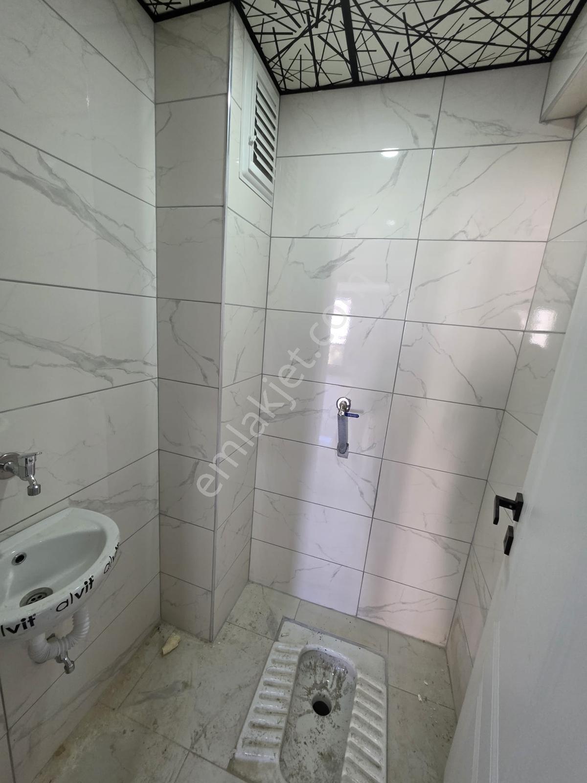 Yunus Emre'de Ebeveyn Banyolu 3+1 Arakat Ön Cephe Kiralık Daire - Görsel 12