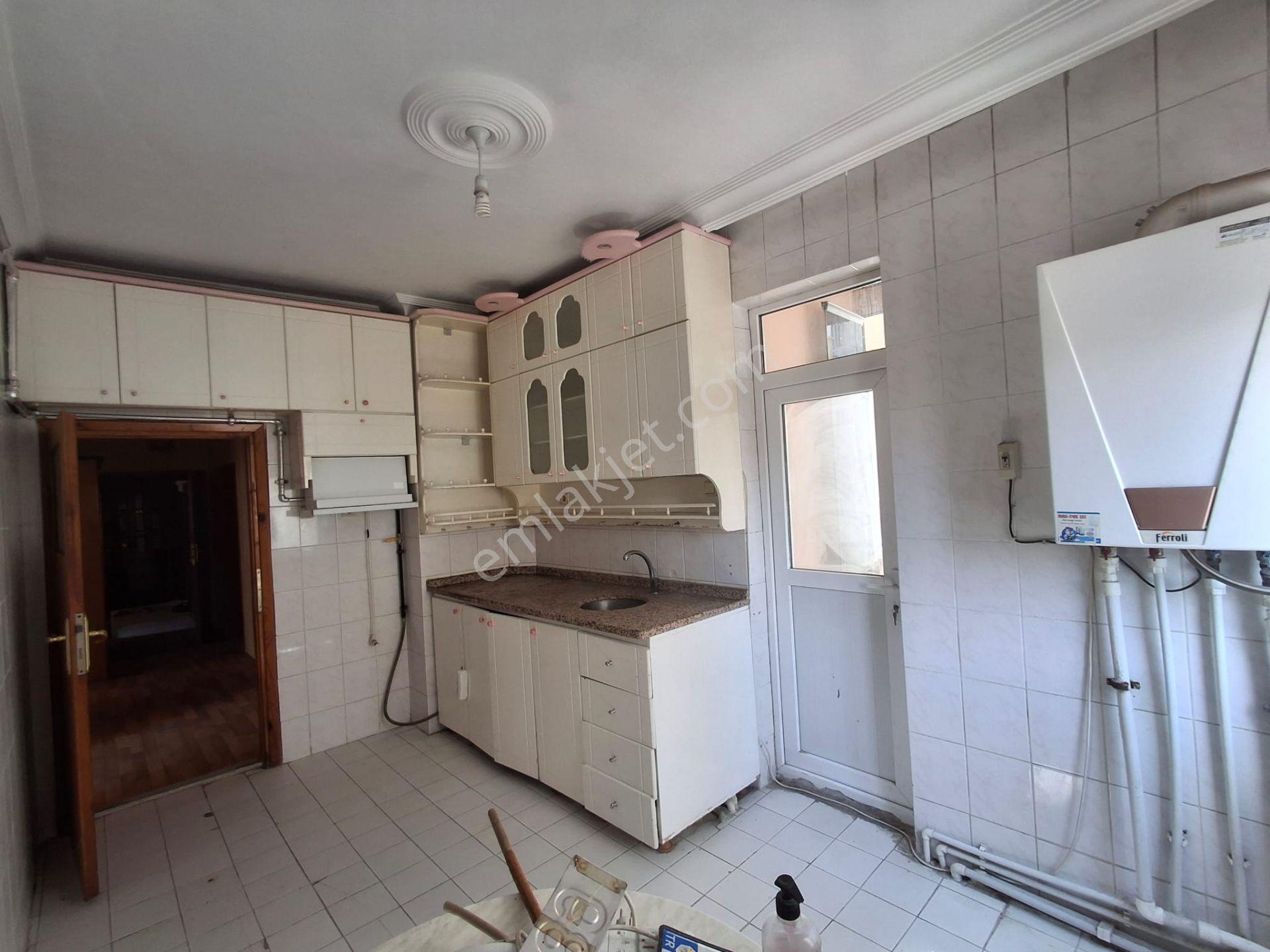 Aksaray Taşpazar Mah 40 M Yola Komşu 3+1 Kiralık Daire - Görsel 10