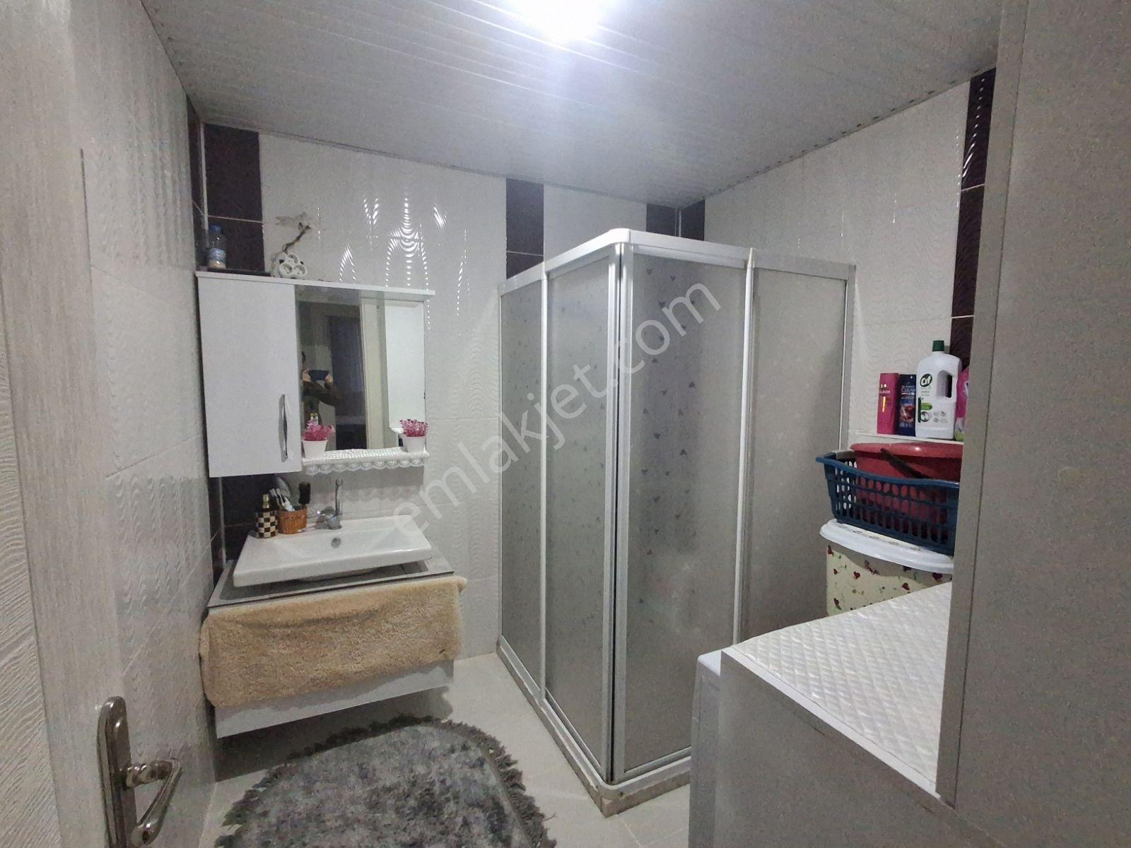 Bağcıların "en Güzel" Konumunda Bakımlı 3+1 Daire - Görsel 18