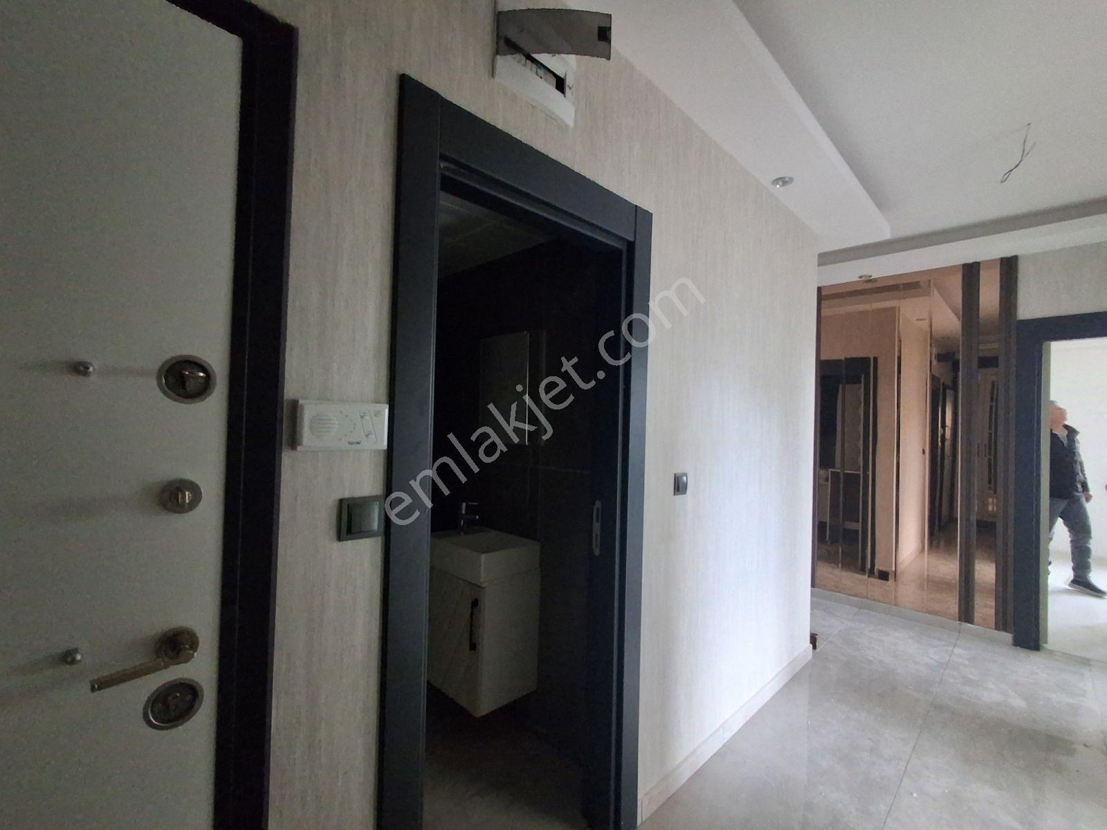 Şehir Hastanesi Civarında Sıfır Satılık 3+1 Daire - Görsel 10