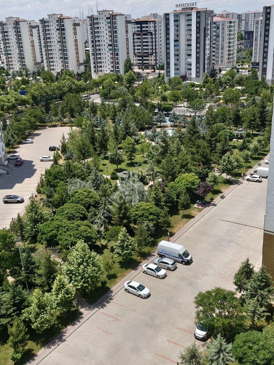 Tema Park 75 Bulvarında Muhteşem Manzaraya Sahip Bakımlı Daire - Görsel 24