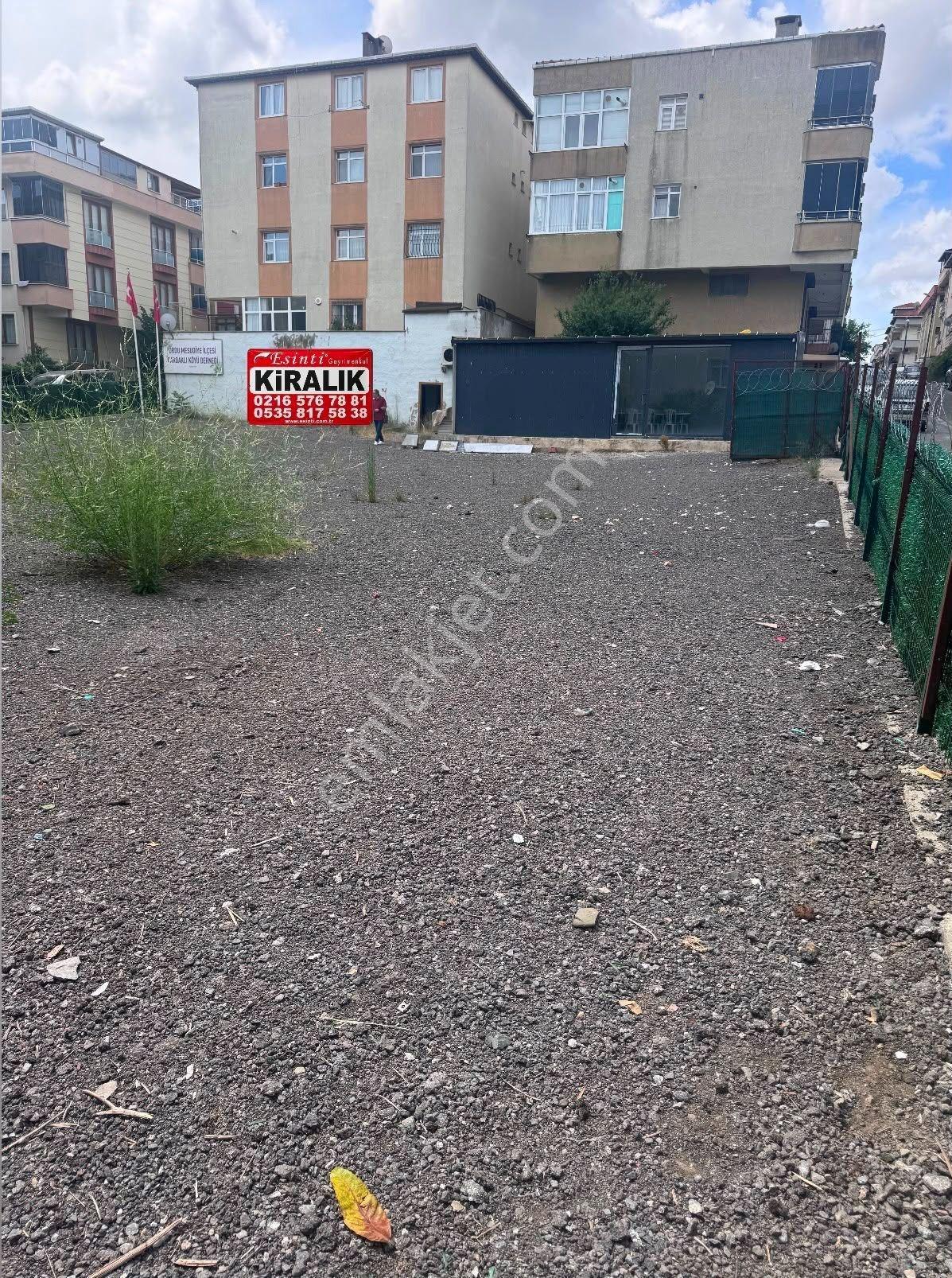 Ataşehir Kayışdağı’nda 1050 M² Depo Kullanımına Uygun Kiralık Arsa - Görsel 4